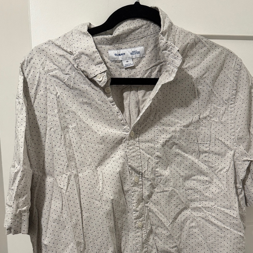 XL old navy short sleeve button down